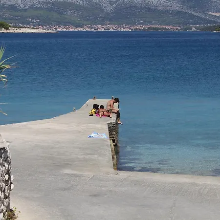 4358a Lumbarda
